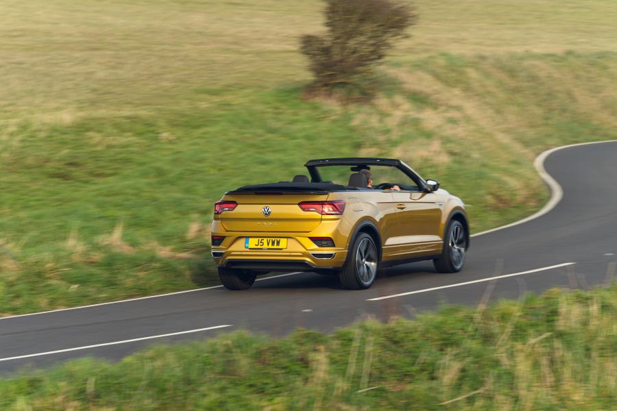  Volkswagen T-Roc Cabriolet R-Line 2020 года  (UK) (фото 20 из 40)